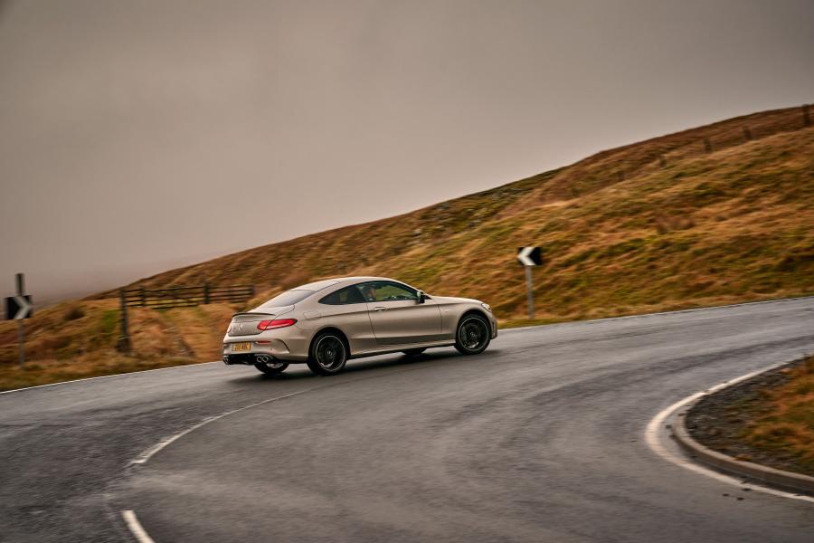  Mercedes-AMG C43 4Matic Coupe (C205) 2018 года  (UK) (фото 18 из 40)